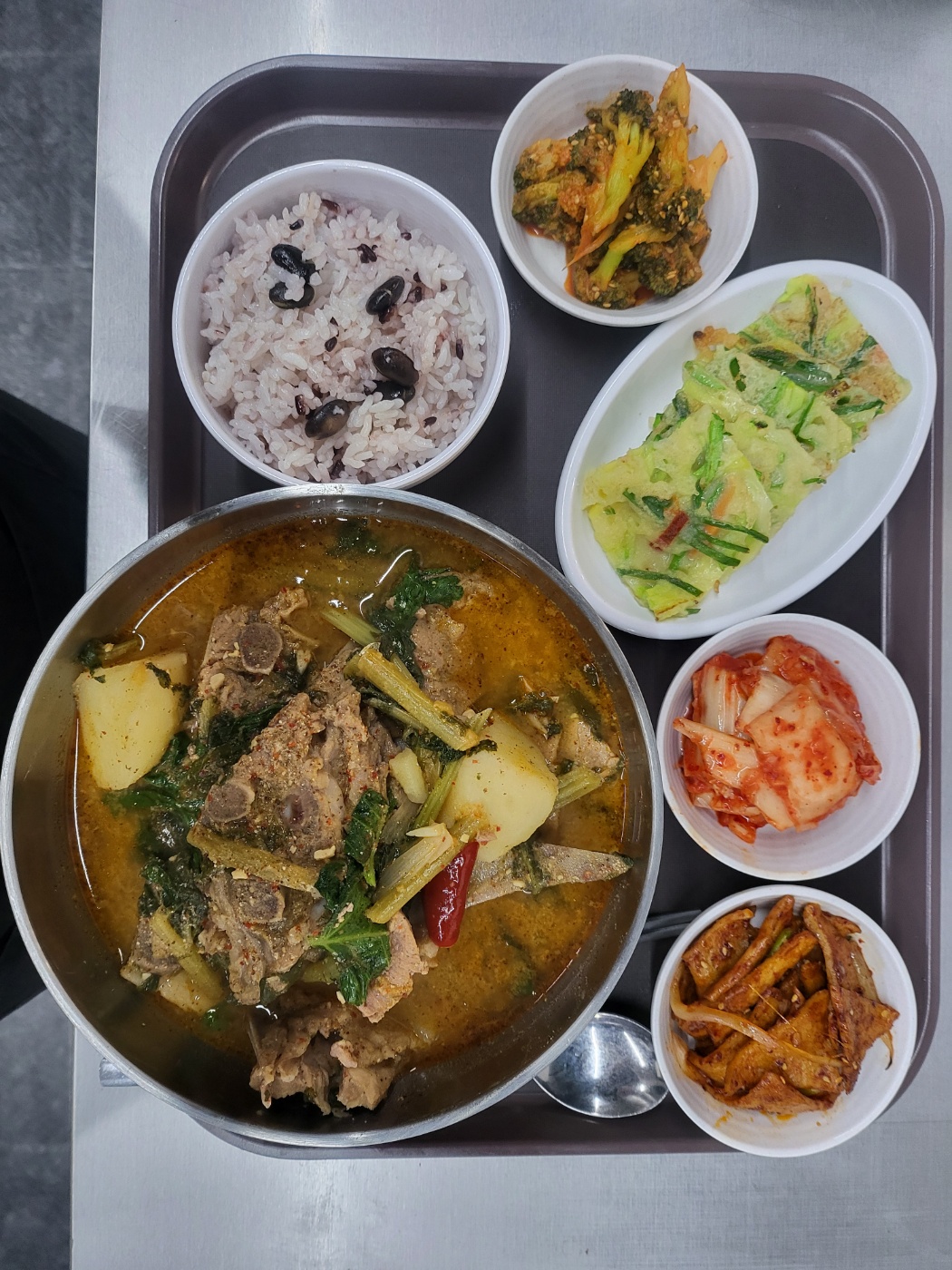 진지한상 감자탕